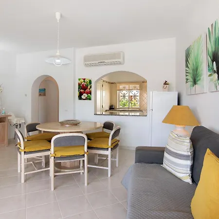 Apartamento Pe Na Areia Armação de Pêra