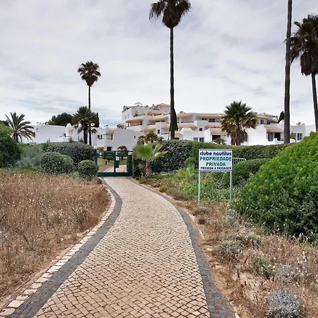 Apartamento Pe Na Areia * Armação de Pêra
